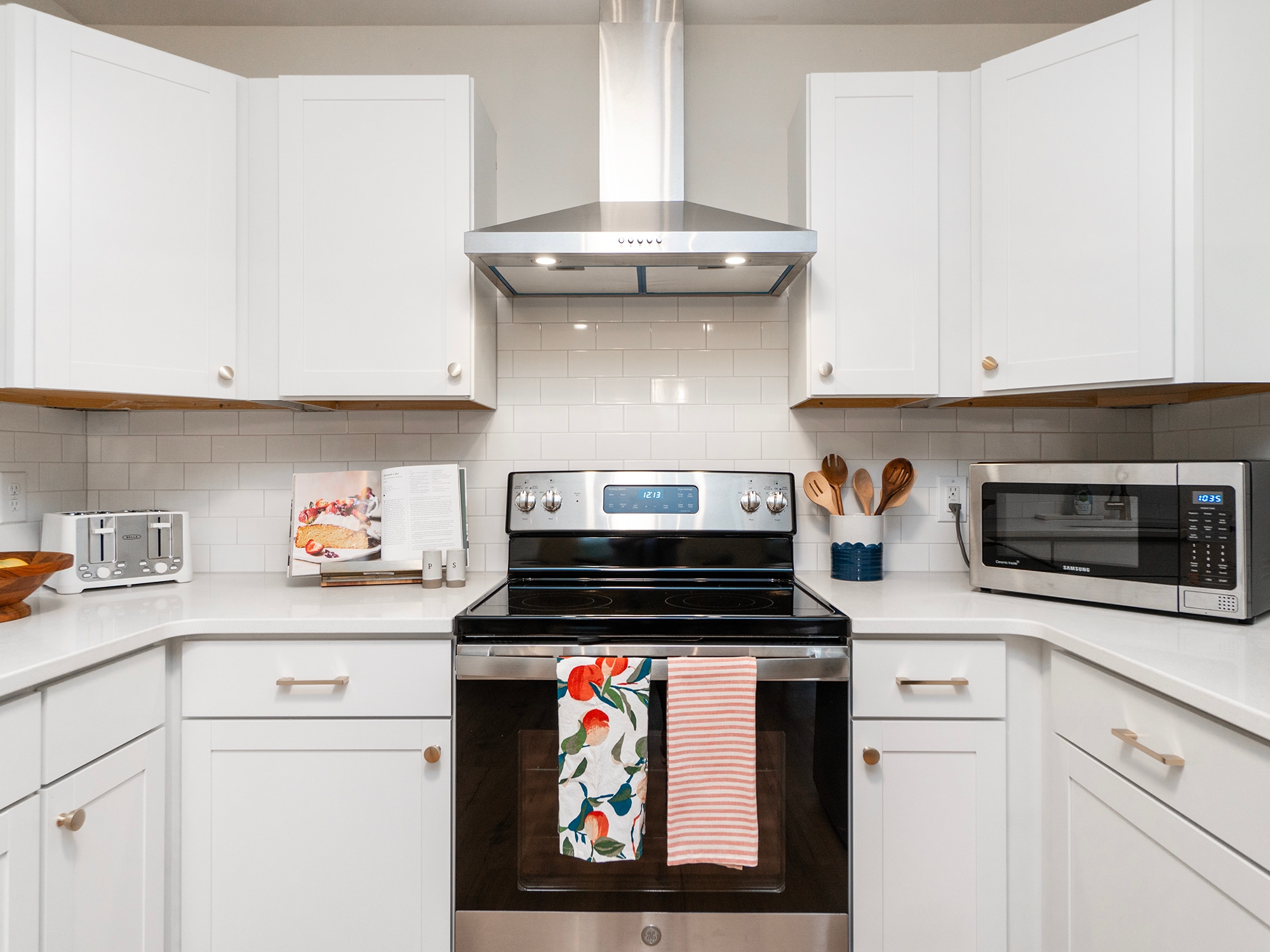 Building Photo - 4315 Hickory Nut Pt