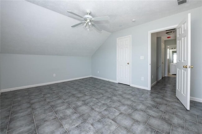 Building Photo - 3690 Manor Ct SW