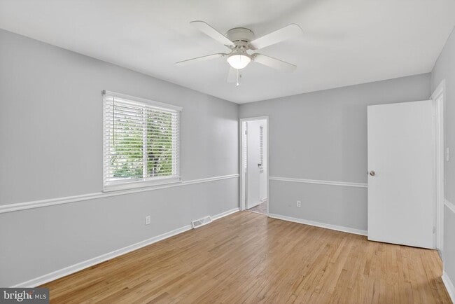 Building Photo - 9276 Soaring Hill Rd