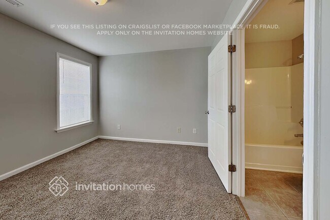 Building Photo - 101 Blackthorne Ct