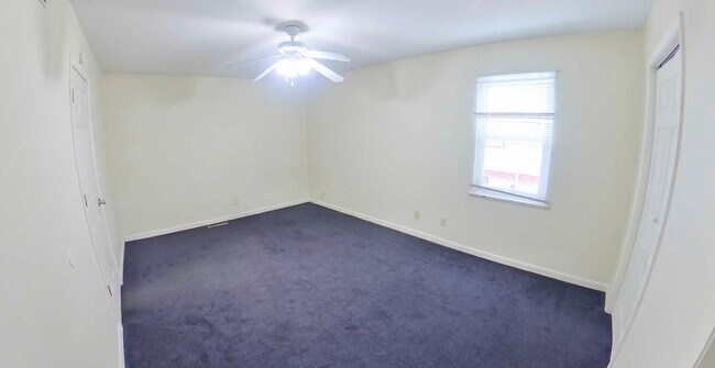 Building Photo - Indoor Balcony + Patio + Fenced-In Yard + ...