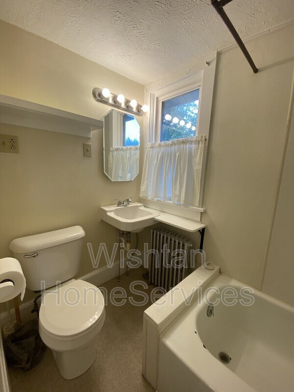 Building Photo - 525 S Lafayette St