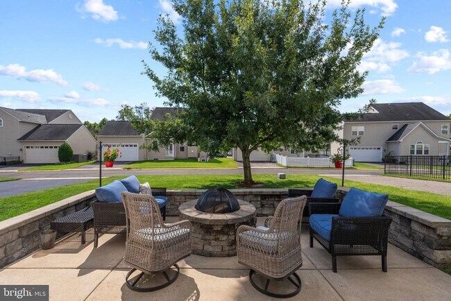Building Photo - 16690 Anchor Bend Cir