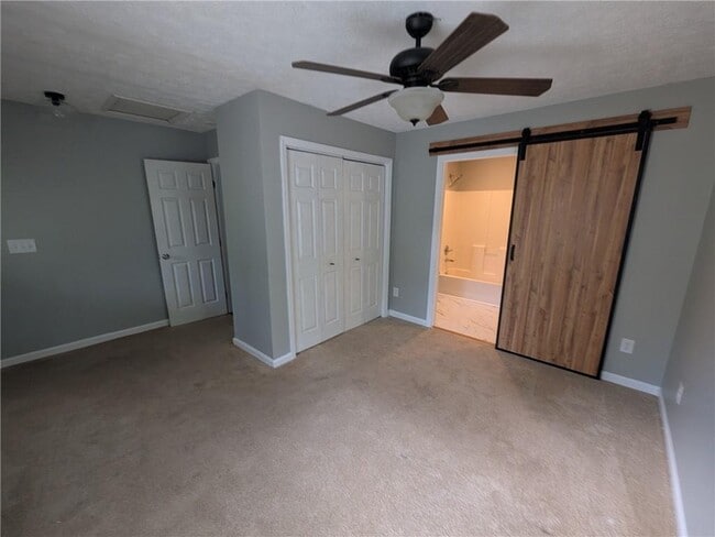 Building Photo - 58 Pinewood Dr