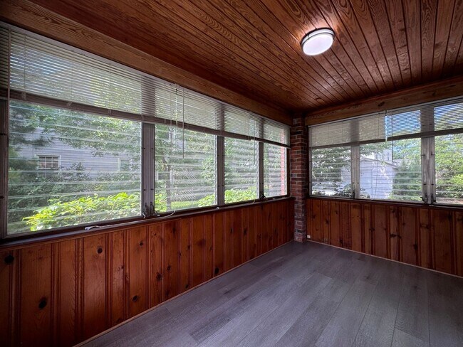 Building Photo - 2BR Norfolk Home!