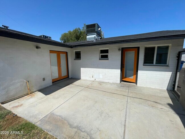 Building Photo - 3416 N 37th St