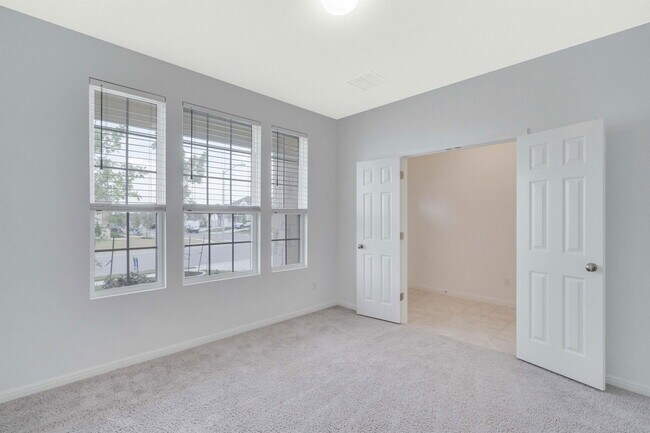 Building Photo - 17629 Shafer Dr