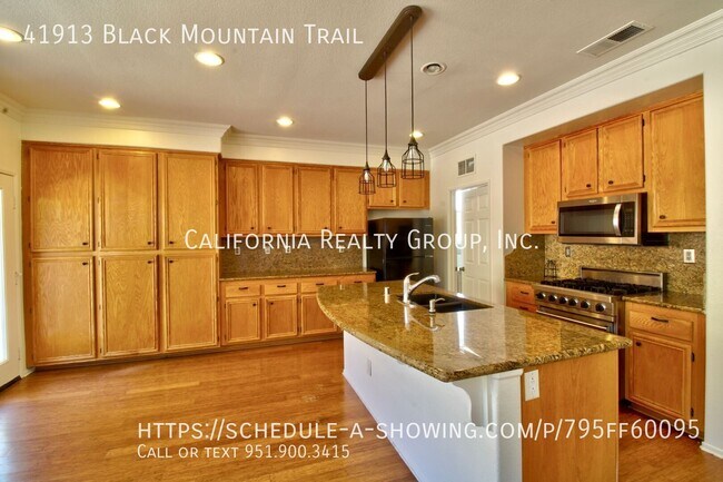 Building Photo - 41913 Black Mountain Trail