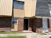 Building Photo - RATE DROP ALERT (was $1400/month) and WINTER MOVE-IN SPECIAL: 50% OFF 1st MONTH'S RENT!**