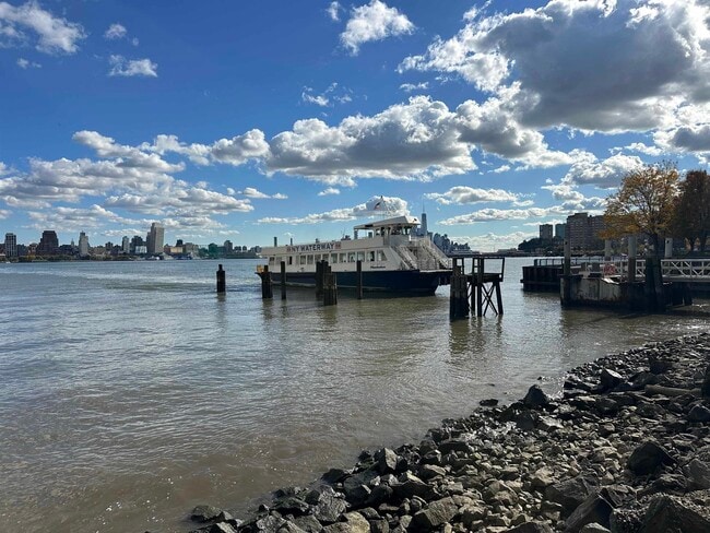 Building Photo - 600 Harbor Blvd