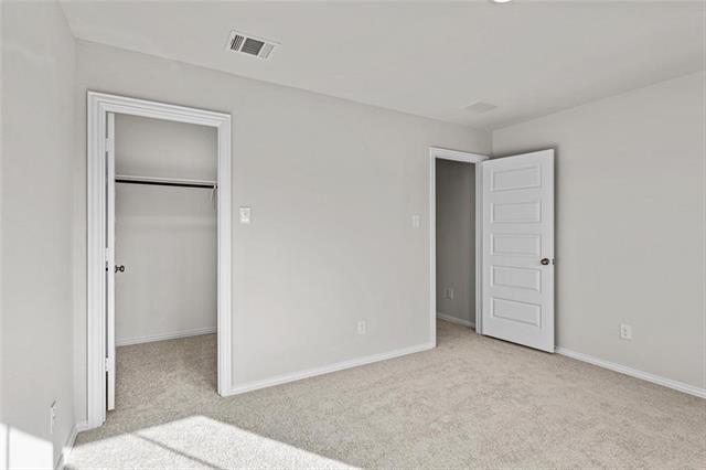 Building Photo - 548 Hickory Rdg Dr