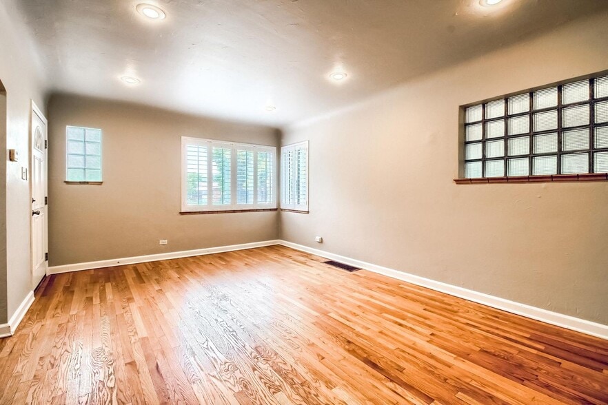 Building Photo - 1317 Jersey St