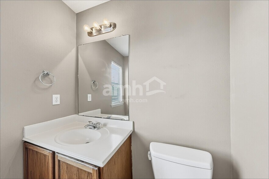 Building Photo - 674 Cypresswood Trce
