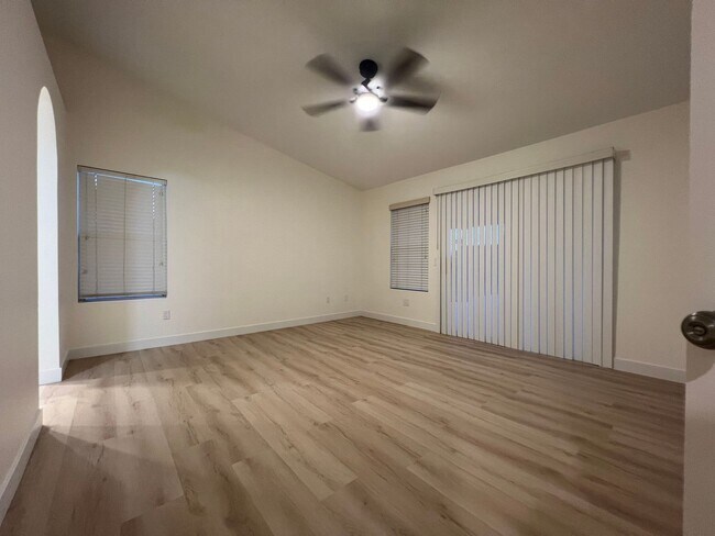 Building Photo - Gorgeous 3 bedrooms, 2 baths in highly desired North La Quinta