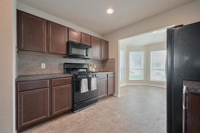 Building Photo - 2315 Zephyr Ln