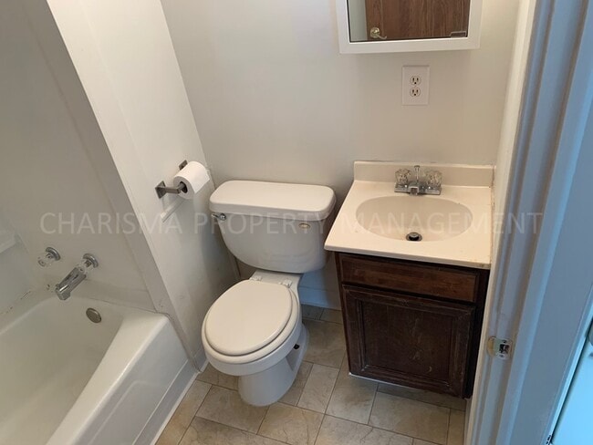 Building Photo - ONE BEDROOM LOCATED IN DOWNTOWN SIOUX FALLS.