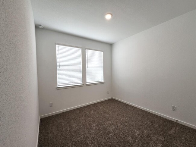 Building Photo - 7230 Greenbriar Bnd Ct