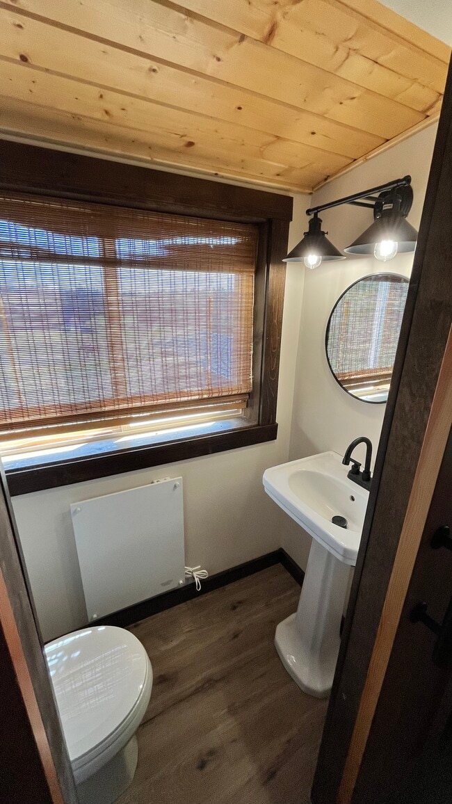 Building Photo - 311 Cottage Wood Ln