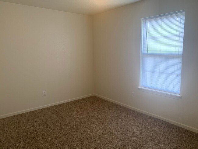 Building Photo - 6715-MF2-E2