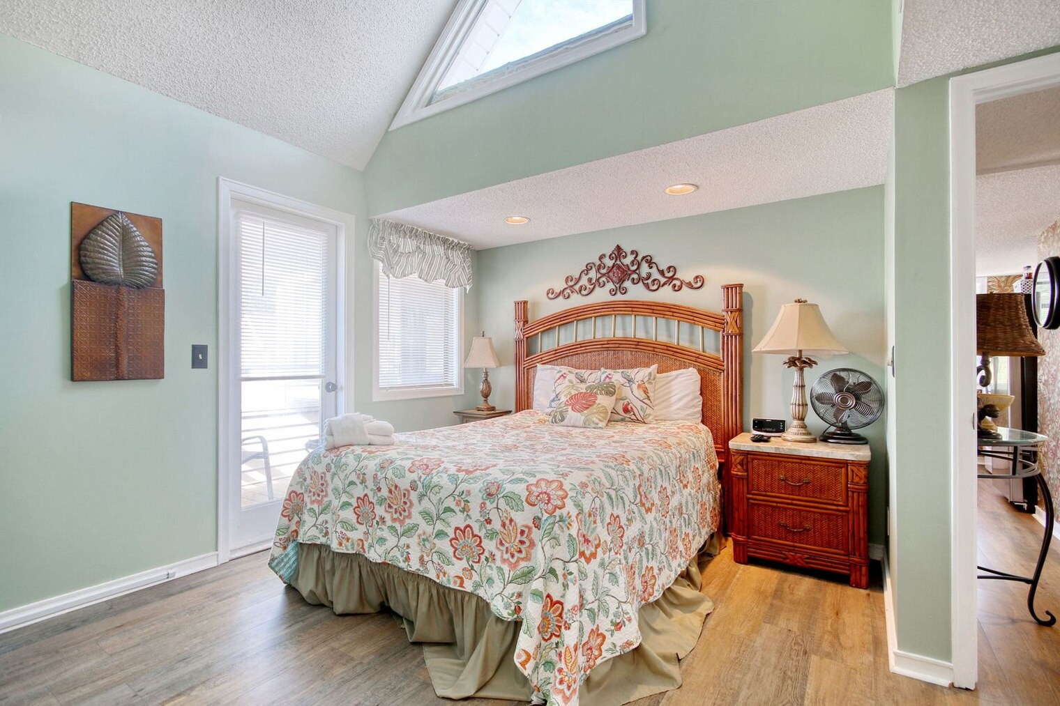 Building Photo - 351 Lake Arrowhead Rd