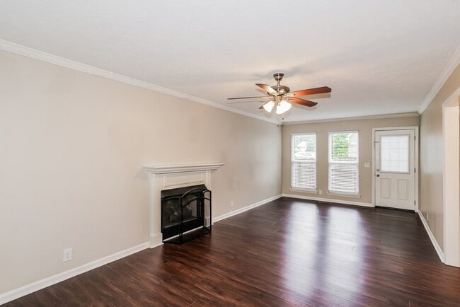 Building Photo - 3001 High Rigger Dr