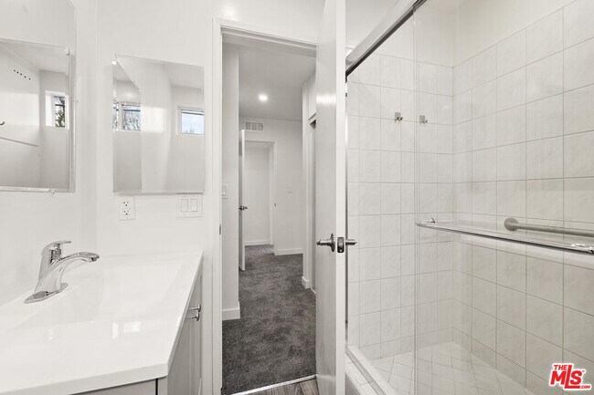 Building Photo - 4213 Whitsett Ave