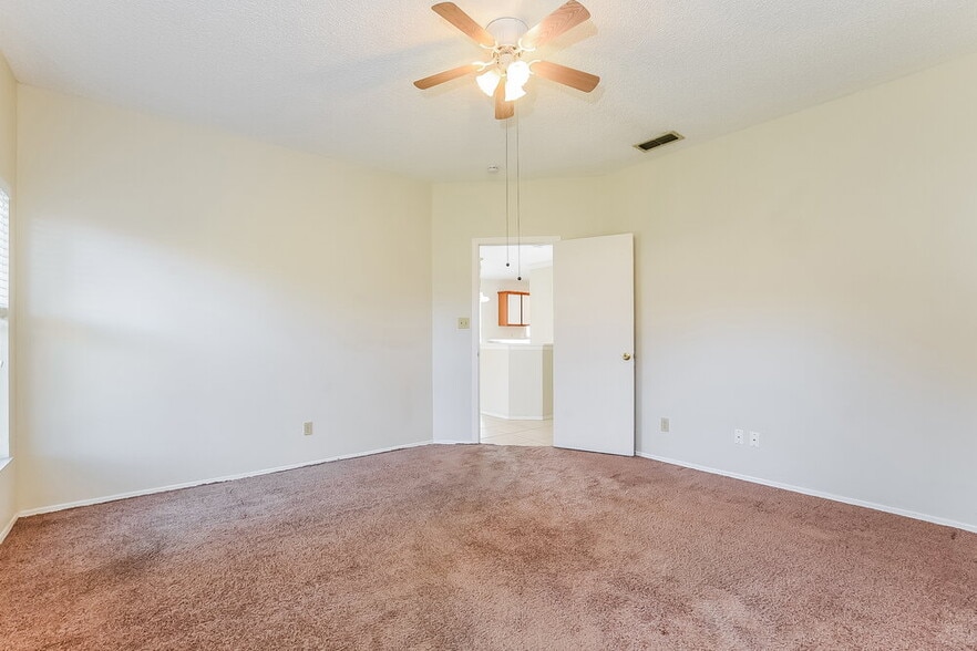 Building Photo - 1849 Concord Dr