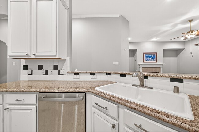 Building Photo - 23734 Indian Hills Way