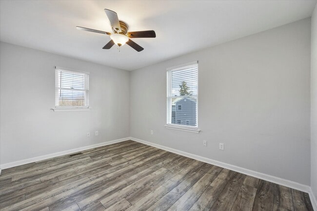 Building Photo - 3 Bed 1.5 Bath Twin in West Chester Borough!