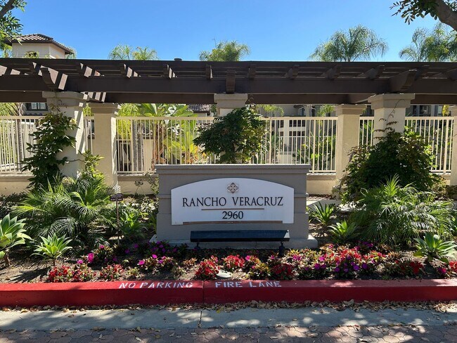 Building Photo - Beautiful 2 Bed 2 Bath Tustin Ranch Condo With Golf Course Views!