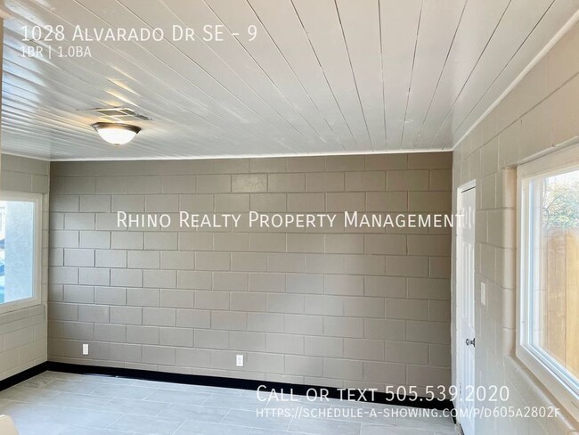 Building Photo - 1028 Alvarado Dr