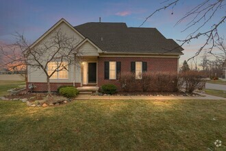 Building Photo - 43104 Providence Ln