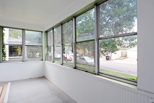 Building Photo - 738 Watson Ave