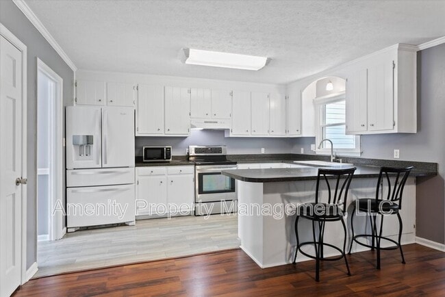 Building Photo - 32 Wainwright Dr