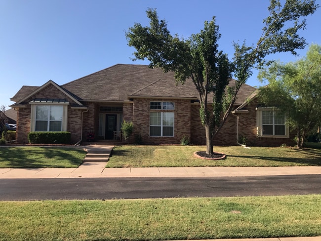 Building Photo - 16721 Farmington Way
