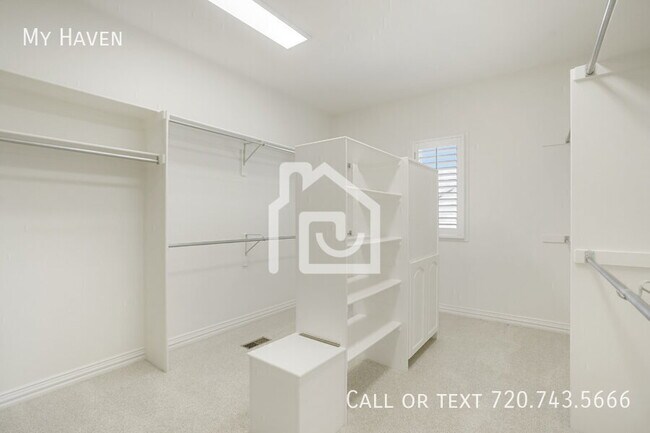 Building Photo - 2064 S Robb Way