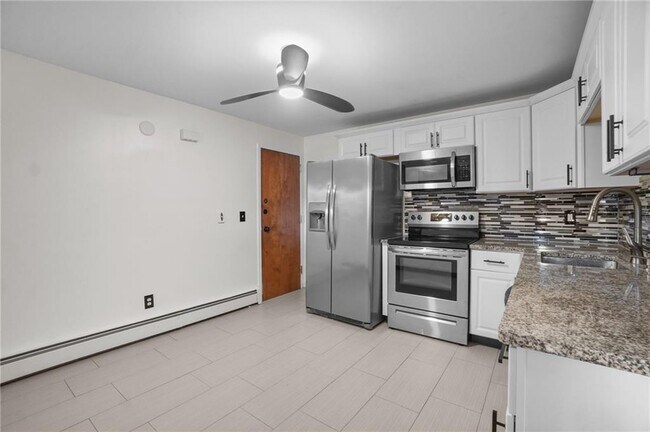 Building Photo - 2160 Mineral Spring Ave