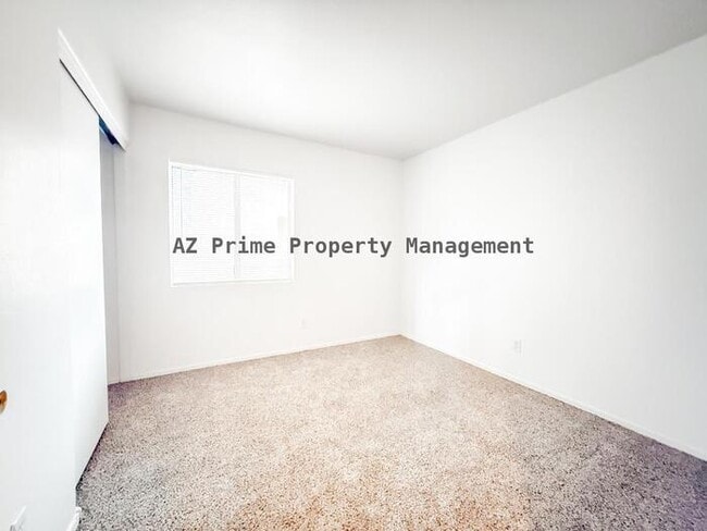 Building Photo - 12605 W Shaw Butte Dr