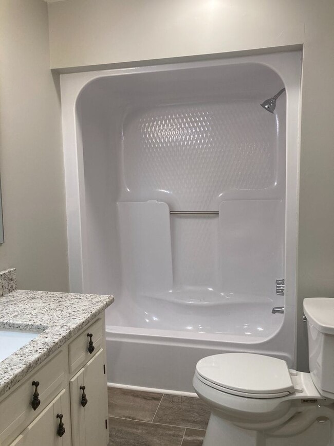 Building Photo - Cozy 3/2 House in East Rome- $1,795