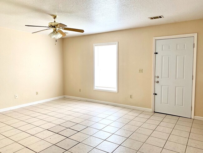 Building Photo - A-C Hill