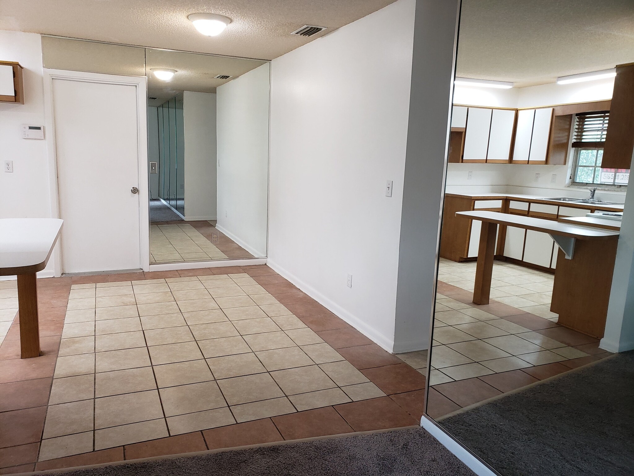Mirrored Wall in Dining Room - 41 Hydrangea Ln
