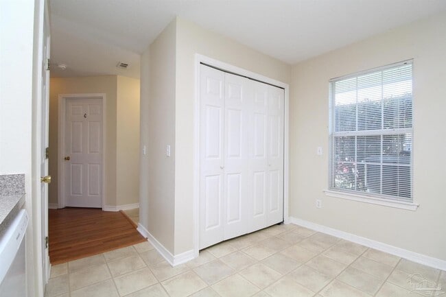 Building Photo - 2013 Marquesas Ln