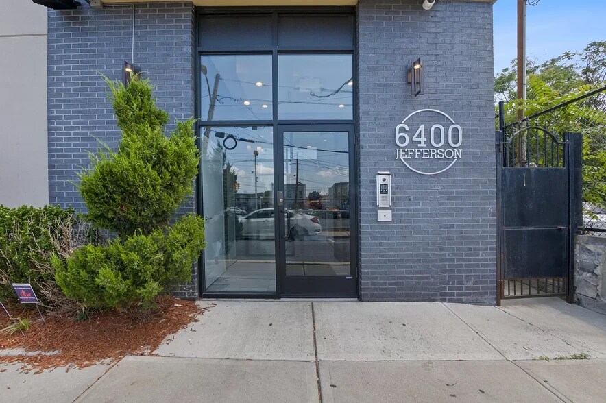 Building Photo - 6400 Jefferson St