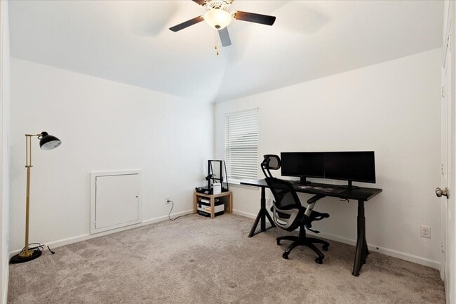 Building Photo - 4912 Overland Hollow Dr