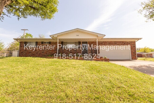 Building Photo - 3 Bed 1.5 Bath in Great Midtown Location!