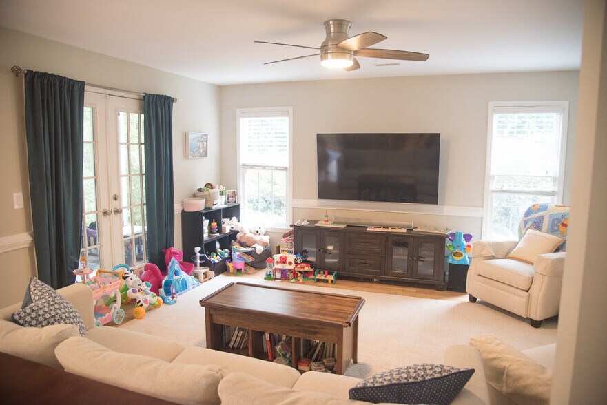 Building Photo - 105 Cadmium Ct