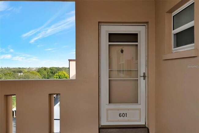 Building Photo - 3640 Ironwood Cir