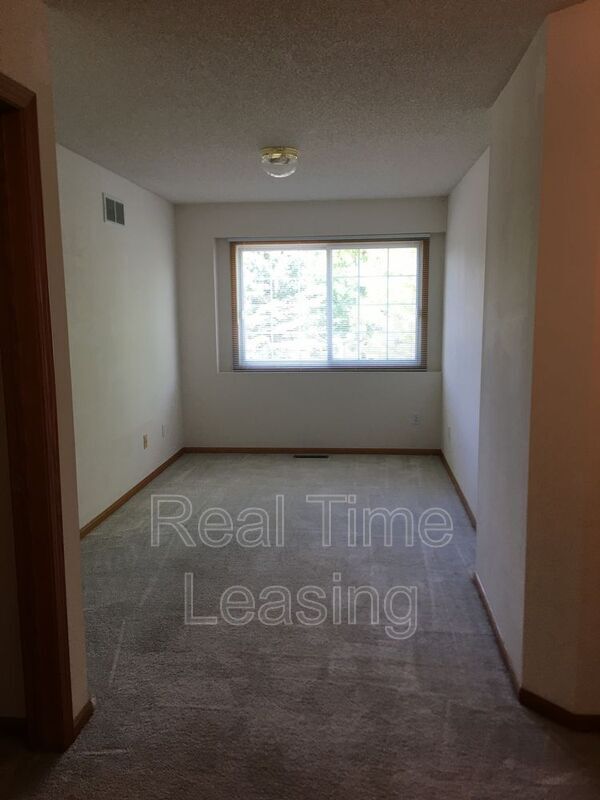 Building Photo - 8997 Scarlet Globe Dr