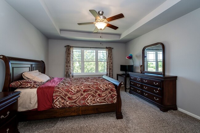 Building Photo - Professionally Managed Home in Convenient ...