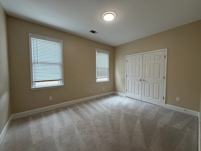 Building Photo - 3070 Intrepid Wake